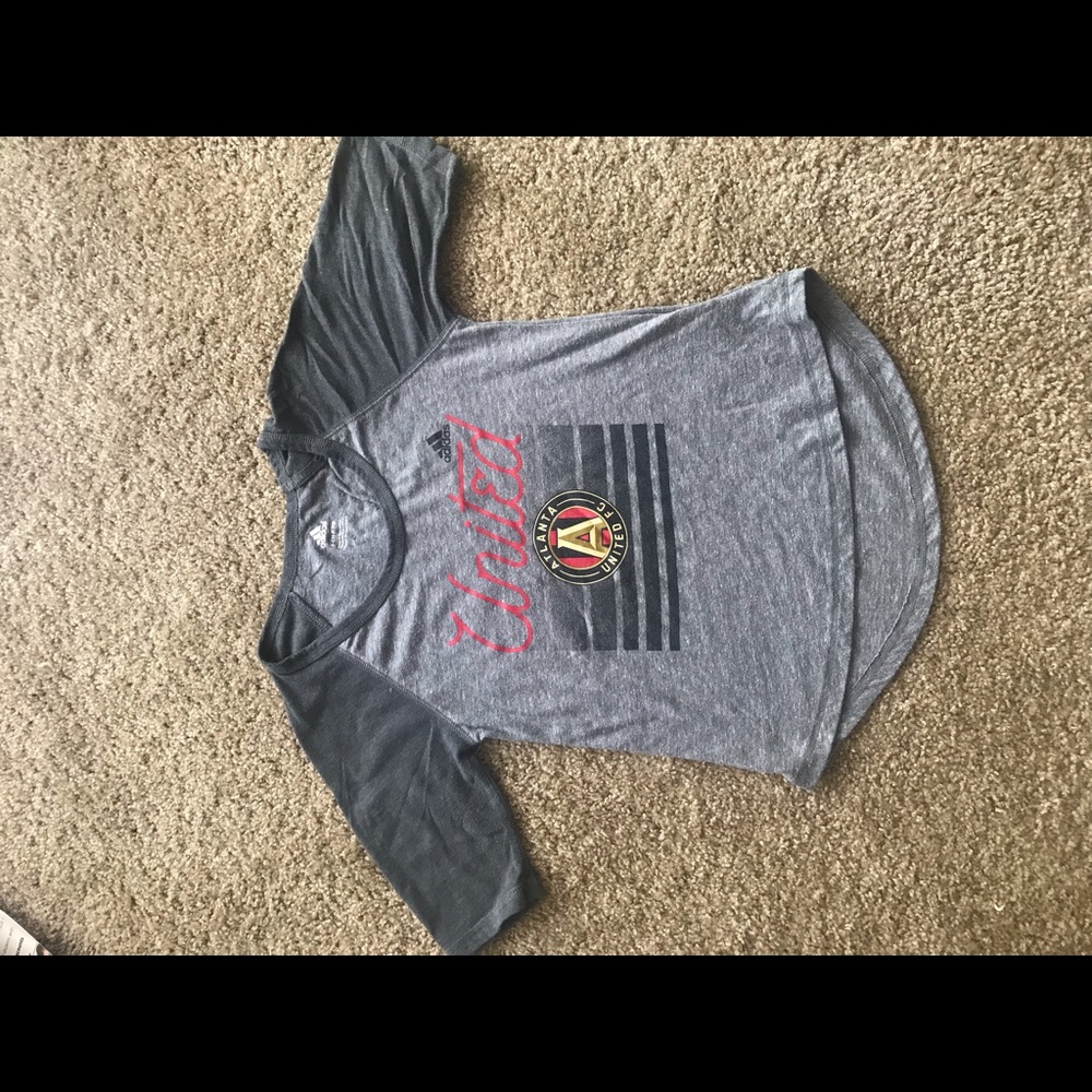 Atlanta United 3/4 length grey adidas shirt